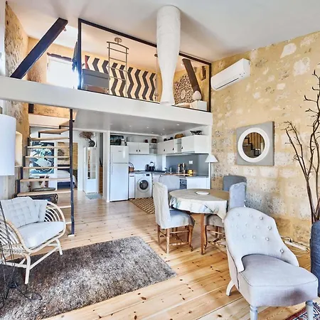 Elegant Appartement Tout Confort Avec Climatisation Dans Le Centre Historique De St Emilion Saint-Emilion Exterior photo